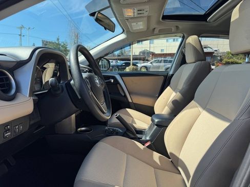 Used 2015 Toyota RAV4 XLE FWD image 27