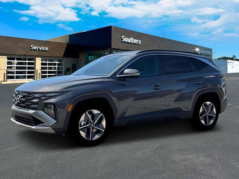 New 2026 Hyundai Tucson SEL image 2