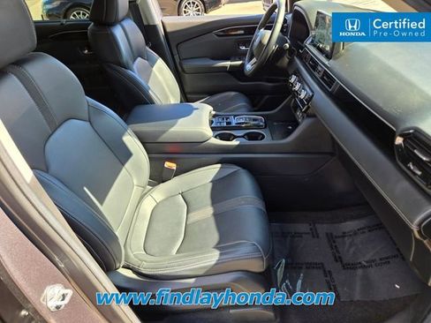 Certified 2025 Honda Pilot Touring image 21