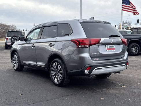 Used 2020 Mitsubishi Outlander SE image 5