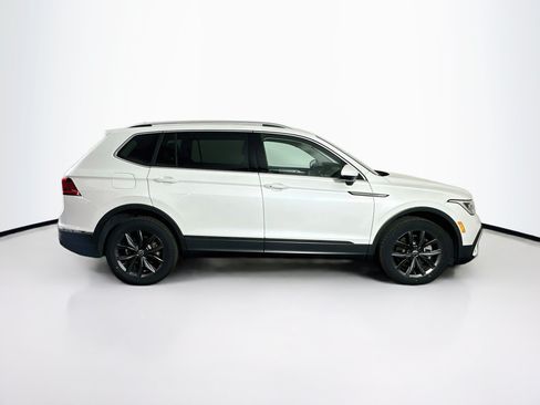 Used 2023 Volkswagen Tiguan SE FWD image 10