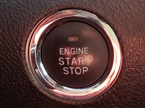 Used 2019 Toyota 4Runner Limited AWD/4WD image 24