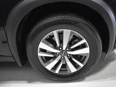 Used 2022 Nissan Pathfinder SL w/ Lighting Package (N92) image 10