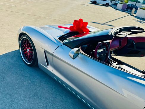 Used 2007 Chevrolet Corvette Coupe w/ Preferred Equipment Group image 28