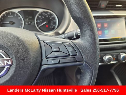 Used 2025 Nissan Kicks Play S FWD image 22