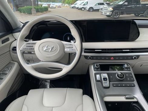 Certified 2024 Hyundai Palisade Calligraphy AWD/4WD image 26
