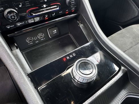 Used 2024 Jeep Grand Cherokee Altitude RWD image 26
