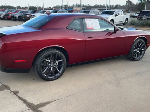 Used 2023 Dodge Challenger SXT w/ Blacktop Package image 9