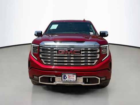 Used 2024 GMC Sierra 1500 Denali w/ Technology Package RWD image 2