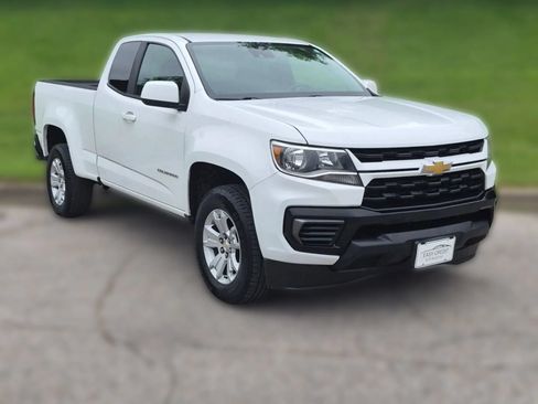 Used 2021 Chevrolet Colorado LT w/ Fleet Safety Package RWD image 2