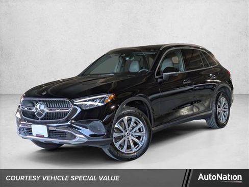 Certified 2025 Mercedes-Benz GLC 300 image 1