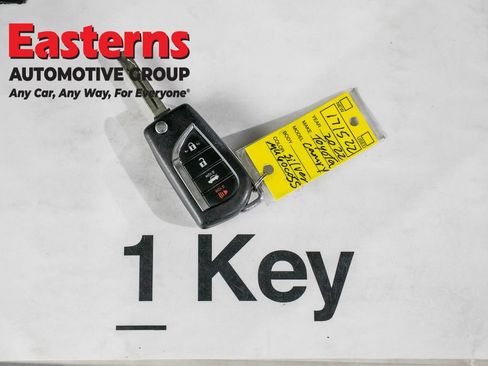 Used 2021 Toyota Camry SE w/ Carpet Mat Package (TMS) FWD image 24