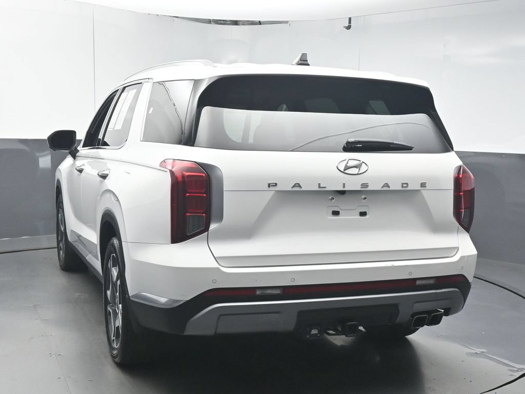 Used 2024 Hyundai Palisade Limited FWD image 6