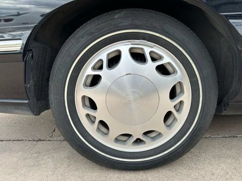 Used 1998 Cadillac De Ville FWD image 9