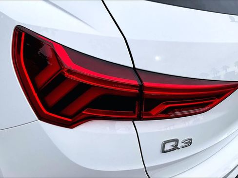 Used 2022 Audi Q3 2.0T Premium w/ Convenience Package image 27