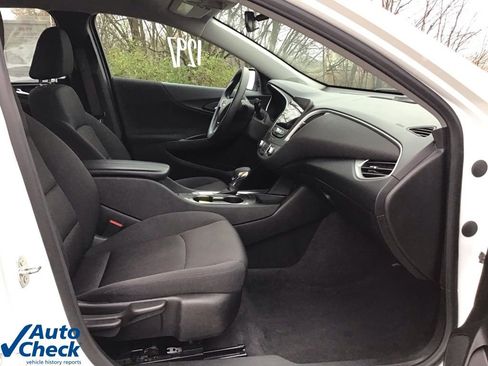Used 2024 Chevrolet Malibu LT image 21