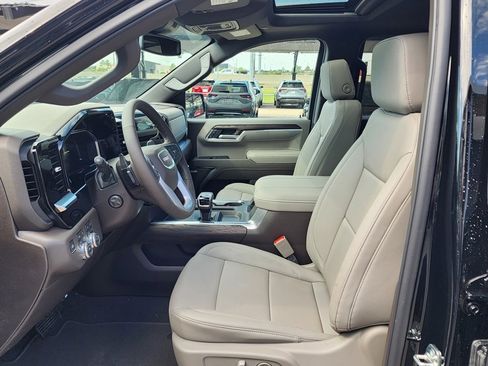 New 2026 GMC Sierra 1500 SLT w/ SLT Premium Plus Package image 17