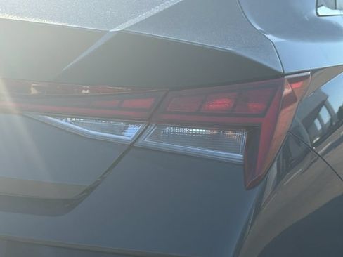 Used 2025 Hyundai Elantra SEL FWD image 30