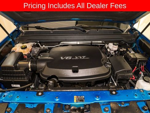 Used 2022 Chevrolet Colorado Z71 w/ Safety Package RWD image 19