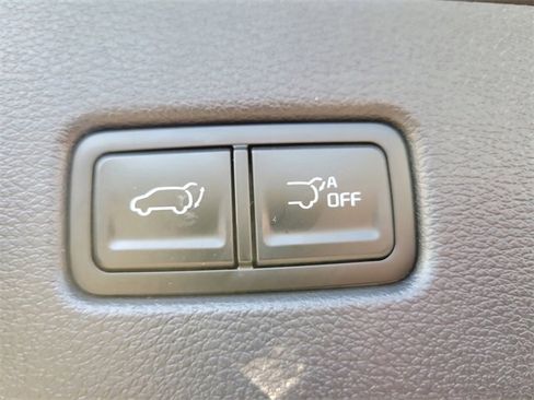 Used 2025 Kia Telluride S image 10