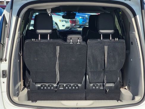 Certified 2022 Chrysler Pacifica Touring-L image 23