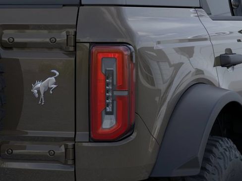 New 2026 Ford Bronco Badlands AWD/4WD image 23