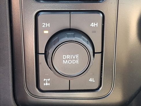 Used 2025 Ford F250 XLT AWD/4WD image 14