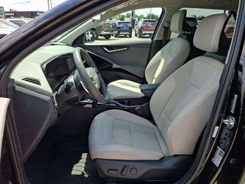 Used 2023 Kia Niro EX FWD image 14