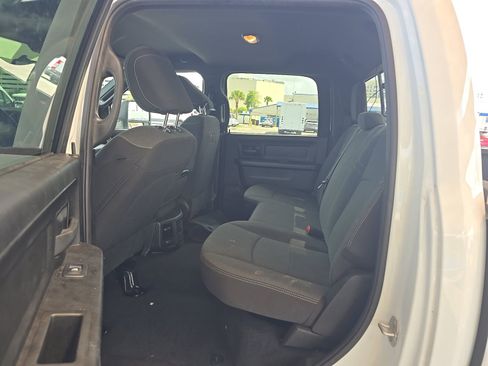 Used 2024 RAM 3500 Tradesman w/ Chrome Appearance Group AWD/4WD image 16
