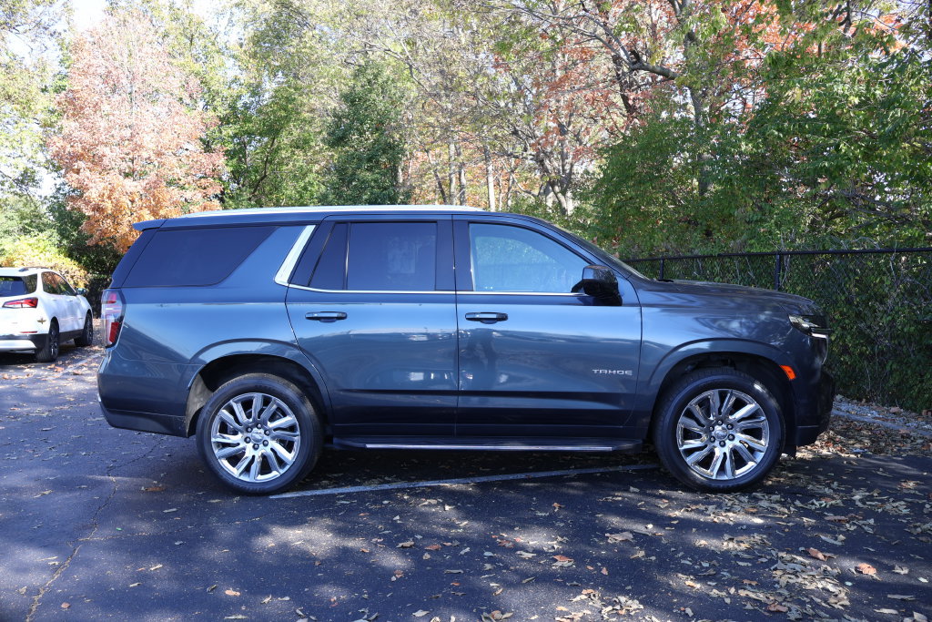 Used 2021 Chevrolet Tahoe LT AWD/4WD image 12