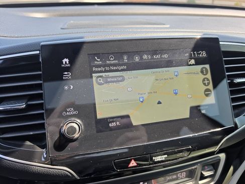 Used 2020 Honda Pilot Touring image 28