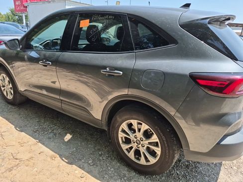 Used 2025 Ford Escape Active AWD/4WD image 2