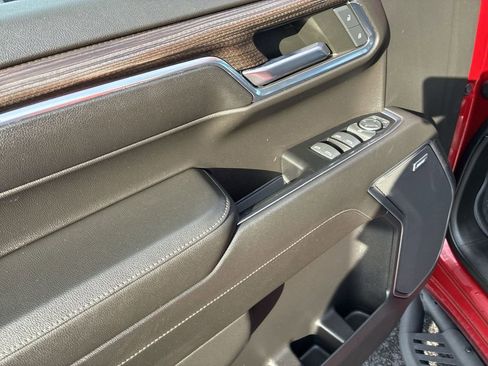 Used 2022 Chevrolet Silverado 1500 LT Trail Boss w/ Convenience Package II image 13