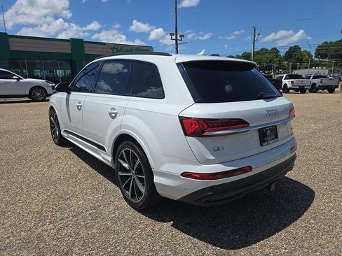 Used 2021 Audi Q7 3.0T Prestige w/ Prestige Package AWD/4WD image 3