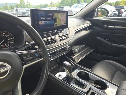 Used 2024 Nissan Altima 2.5 SL AWD/4WD image 23
