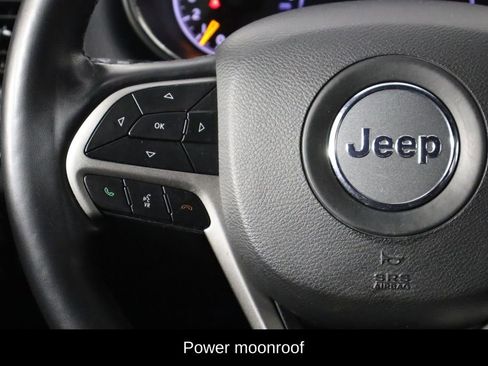 Used 2022 Jeep Grand Cherokee Limited image 8