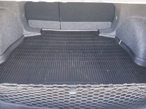 Used 2025 Toyota Corolla SE image 28