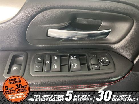 Used 2019 Dodge Grand Caravan GT image 23