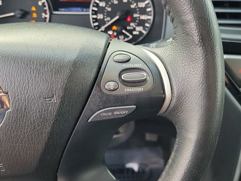 Used 2020 Nissan Pathfinder SV w/ Cargo Package image 24