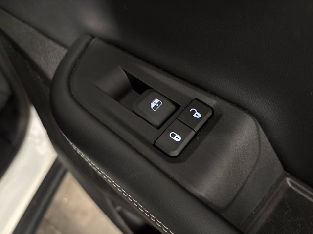 Used 2024 Jeep Grand Cherokee Limited w/ Luxury Tech Group II AWD/4WD image 45