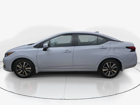 Used 2025 Nissan Versa SV w/ Trunk Package FWD image 7