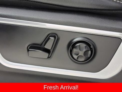 Used 2019 RAM 1500 Laramie AWD/4WD image 14
