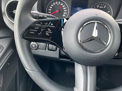 Used 2025 Mercedes-Benz Sprinter 2500 image 26