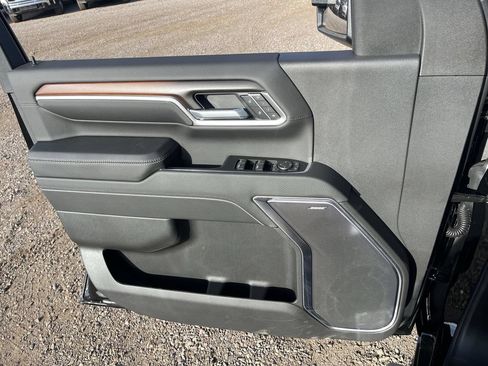New 2026 GMC Sierra 2500 Denali w/ Technology Package AWD/4WD image 21