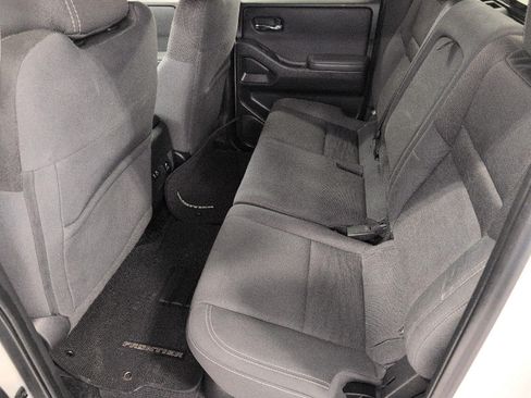 Used 2022 Nissan Frontier SV AWD/4WD image 21