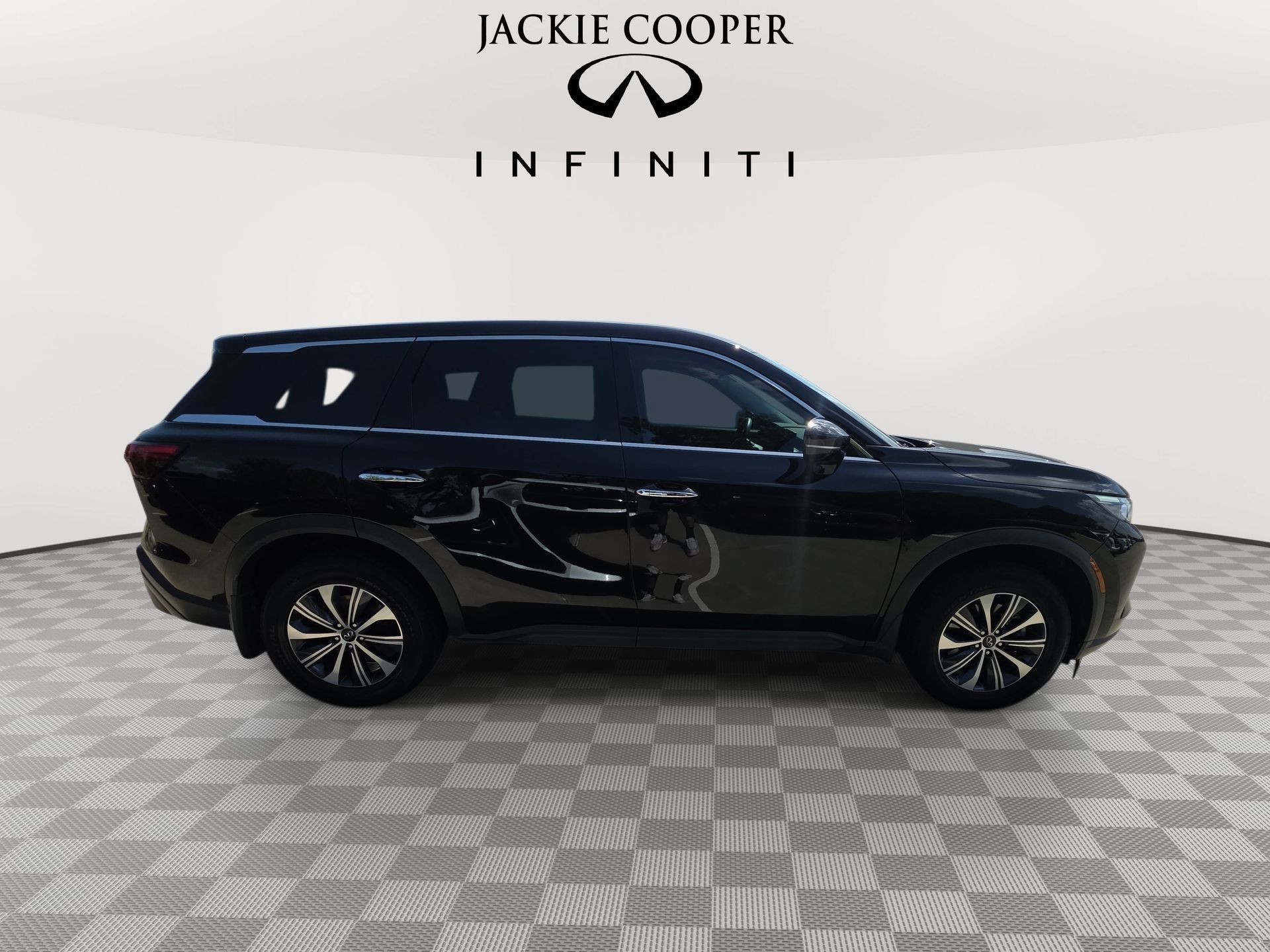 Certified 2023 INFINITI QX60 Pure FWD image 4