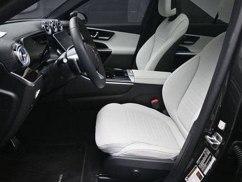 Used 2026 Mercedes-Benz GLC 300 image 18