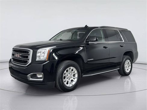 Used 2017 GMC Yukon SLT RWD image 1