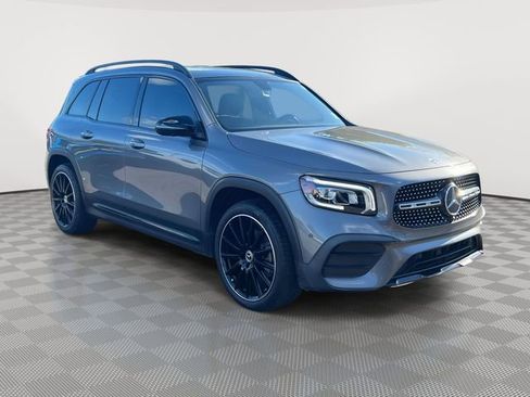 Used 2023 Mercedes-Benz GLB 250 image 4