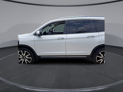 Used 2020 Honda Pilot Touring image 2